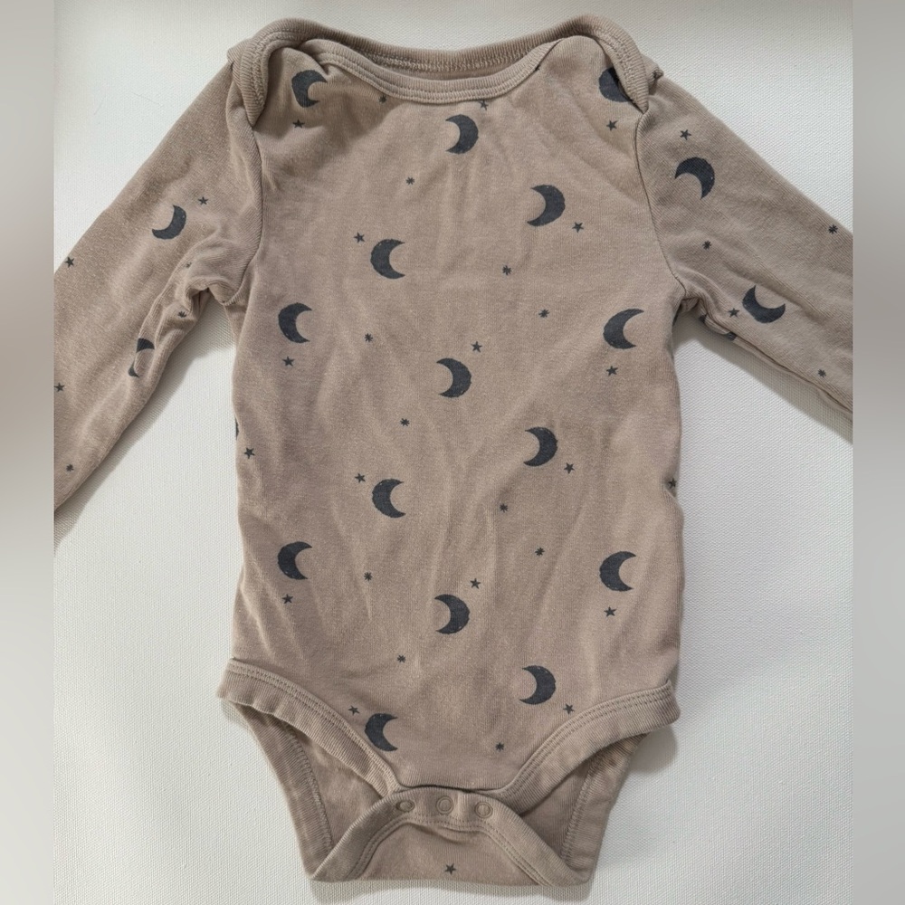 Cloud Island Baby Long-Sleeve Bodysuit Unisex, Size 6-9 Months, Celestial Print